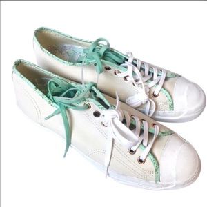 NWOT Converse men’s cream/ mint leather sneakers